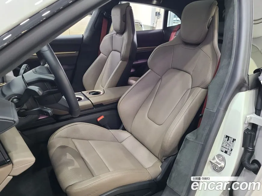 Porsche Taycan 2024 из KR, фото 8