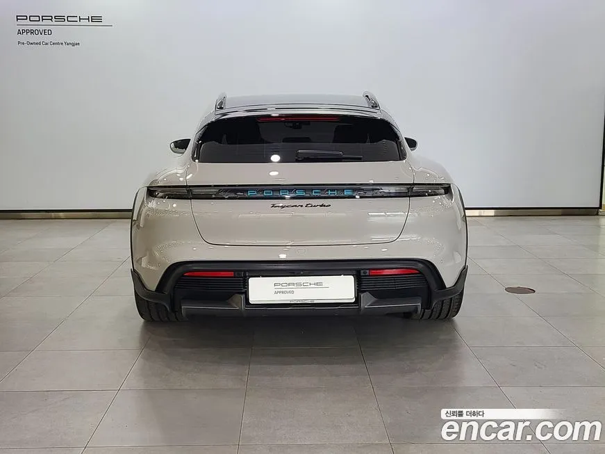 Porsche Taycan 2024 из KR, фото 4