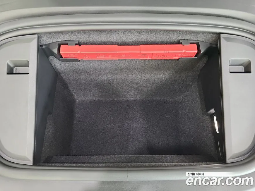 Porsche Taycan 2024 из KR, фото 2