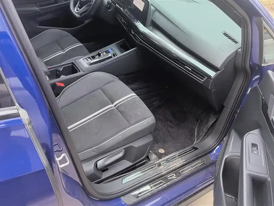 Volkswagen Golf 2022 из CN, фото 8