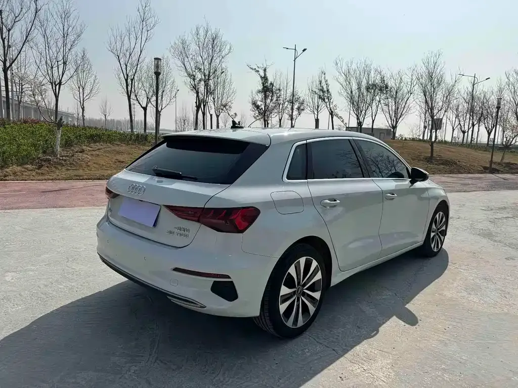 Audi A3 2023 из CN, фото 9