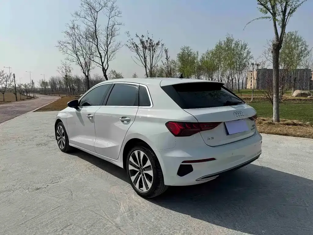 Audi A3 2023 из CN, фото 8