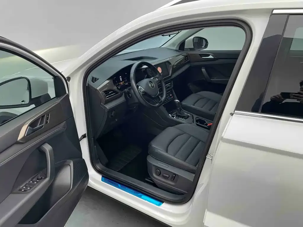Volkswagen Tharu 2023 из CN, фото 6