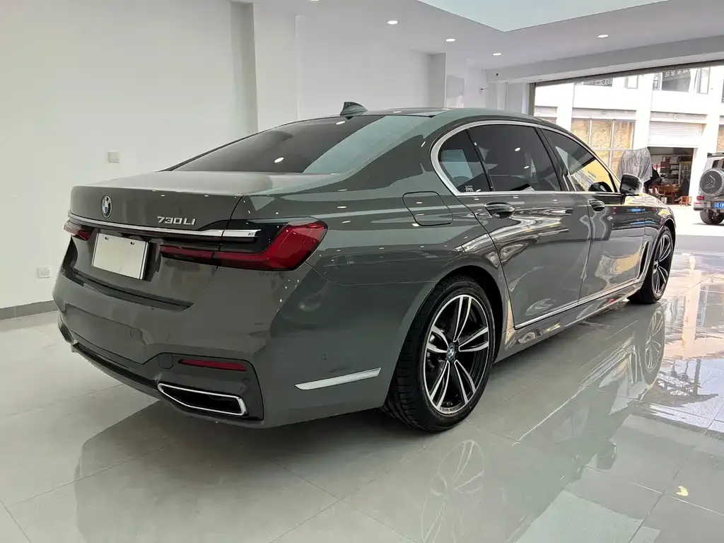 BMW 7 Series 2022 из CN, фото 6