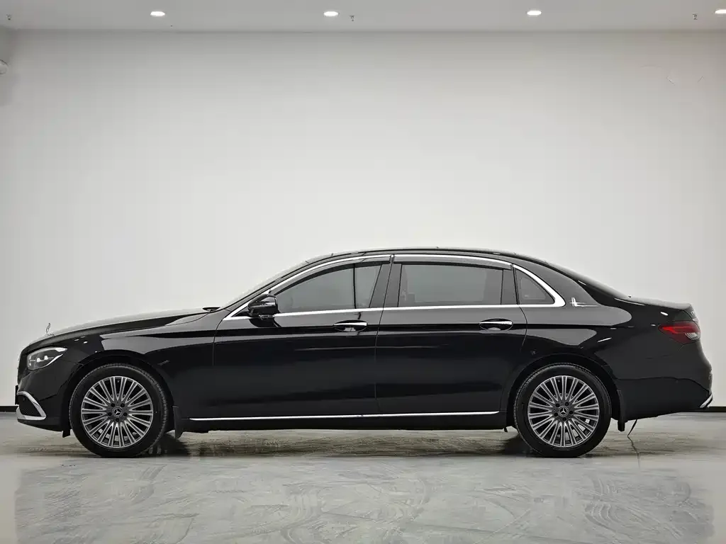 Mercedes-Benz E-Class 2024 из CN, фото 8