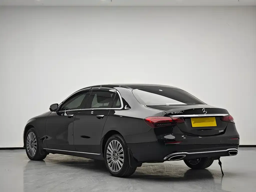 Mercedes-Benz E-Class 2024 из CN, фото 4