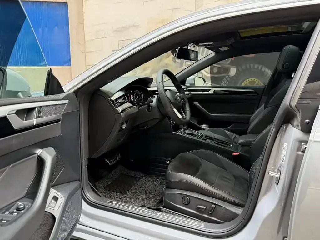 Volkswagen CC 2022 из CN, фото 3