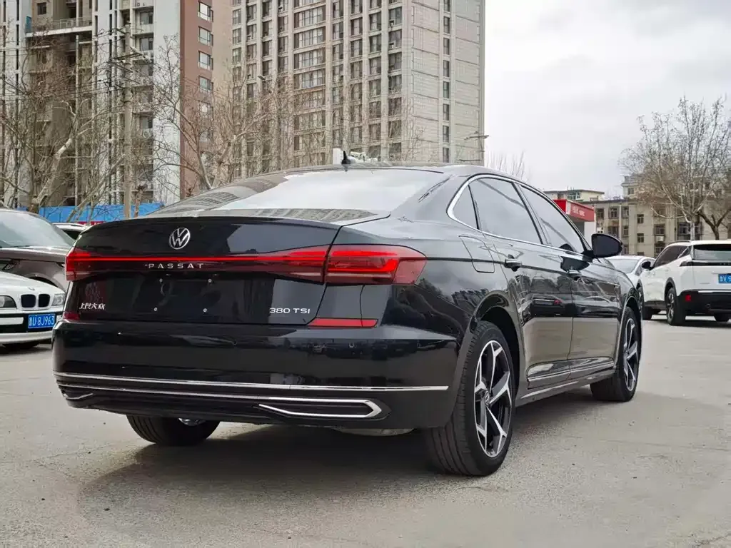 Volkswagen Passat 2024 из CN, фото 9