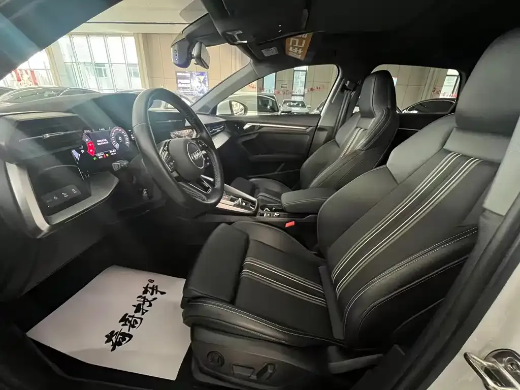 Audi A3 2024 из CN, фото 4
