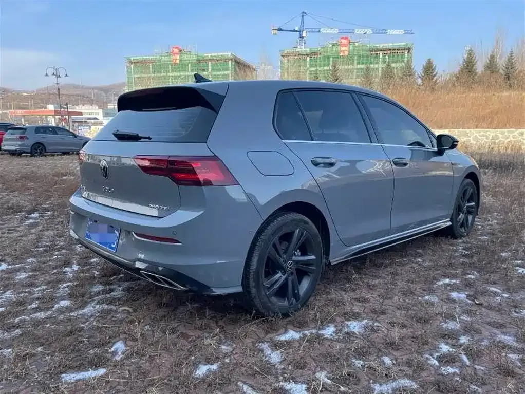 Volkswagen Golf 2024 из CN, фото 4