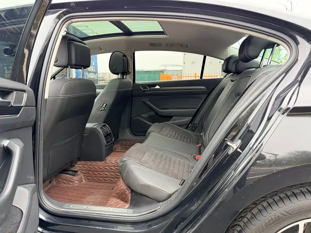 Volkswagen Magotan 2022 из CN, фото 3