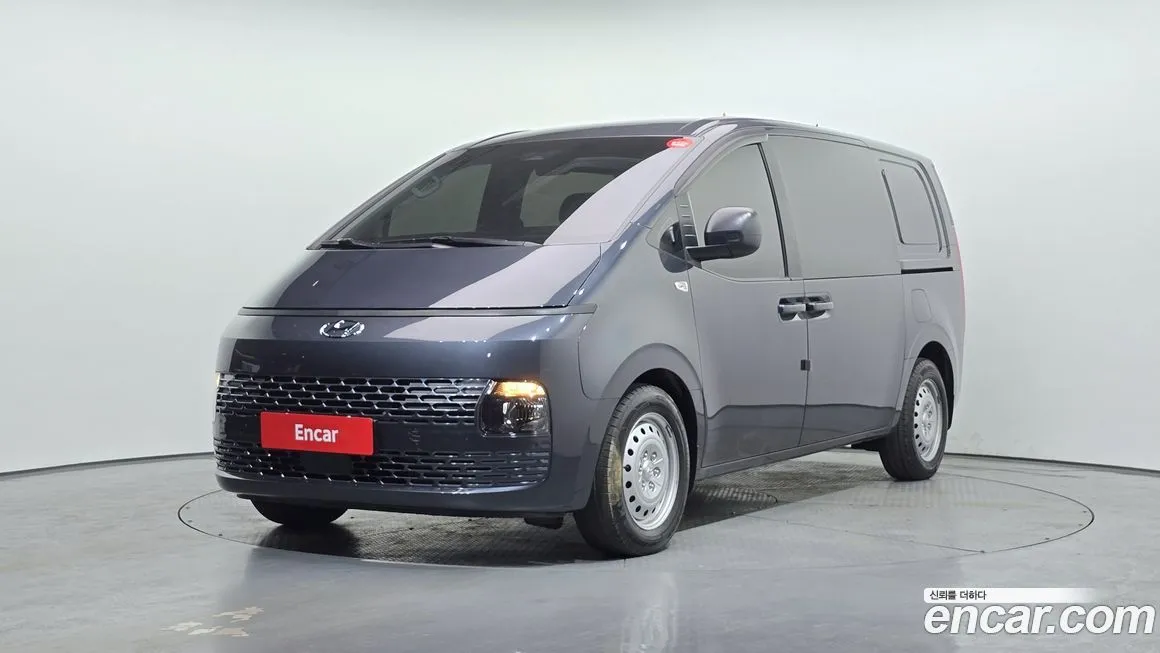 Hyundai Staria 2023 из KR, фото 1