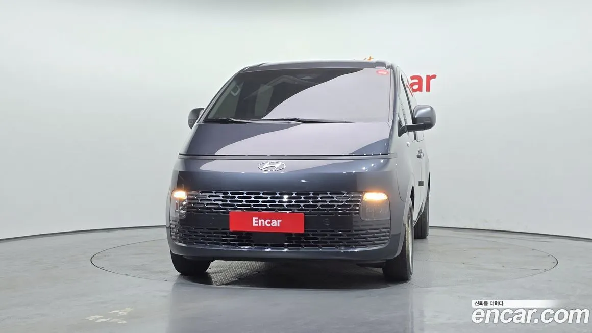 Hyundai Staria 2023 из KR, фото 3