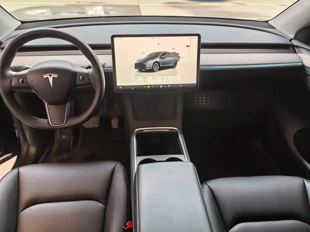 Tesla Model Y — фото 4