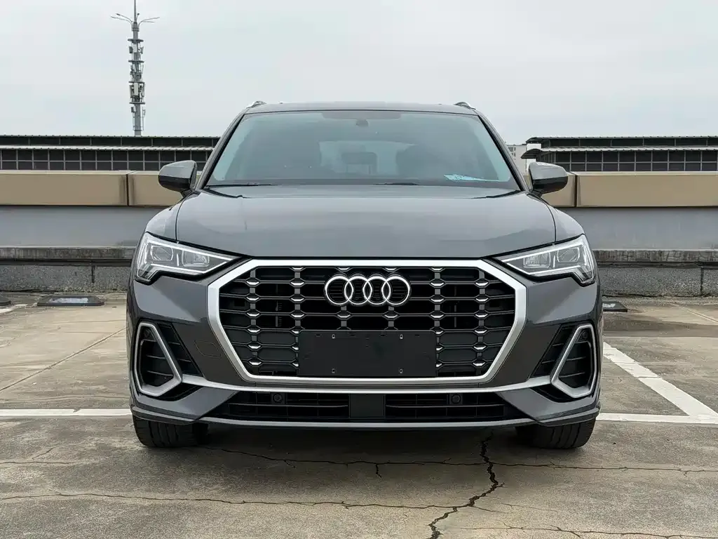 Audi Q3 — фото 5