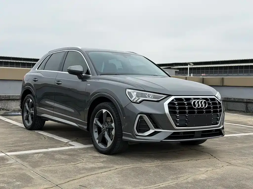 Audi Q3 — фото 9