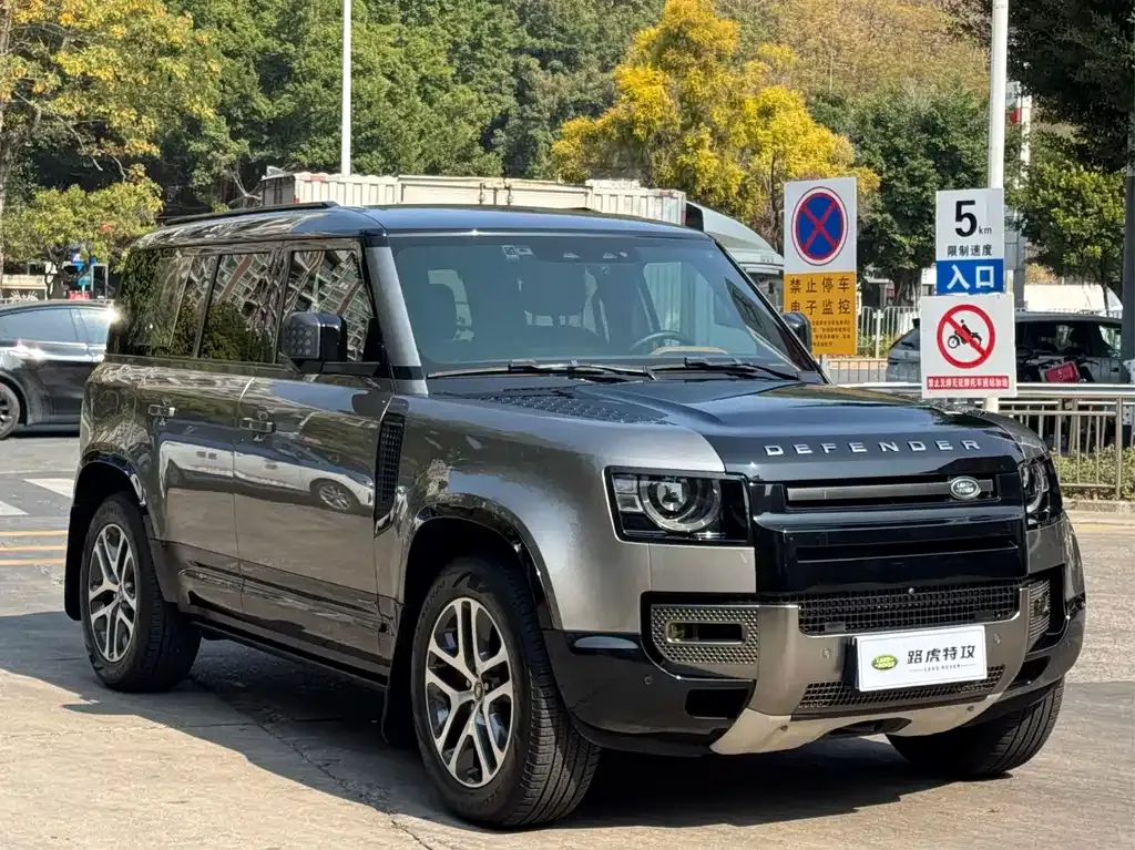 Land Rover Defender — фото 10