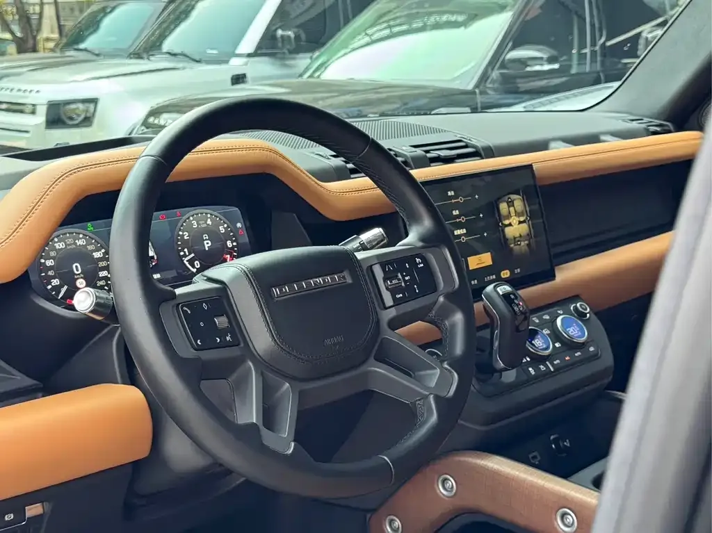 Land Rover Defender — фото 9