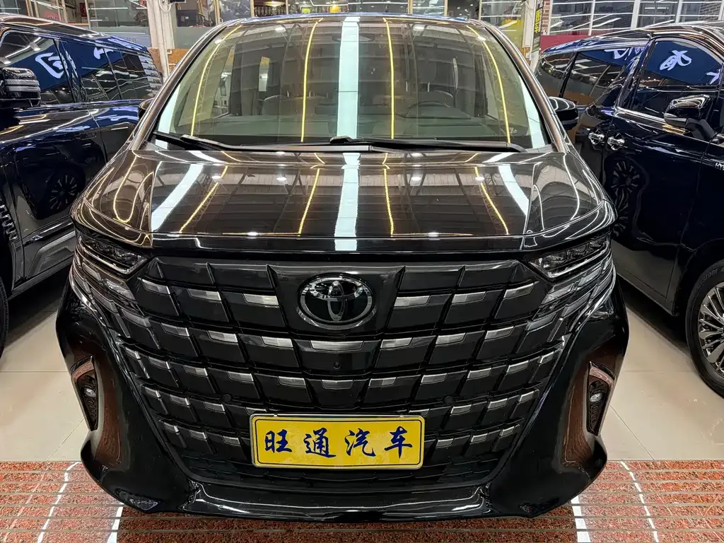 Toyota Alphard 2023 из CN, фото 10