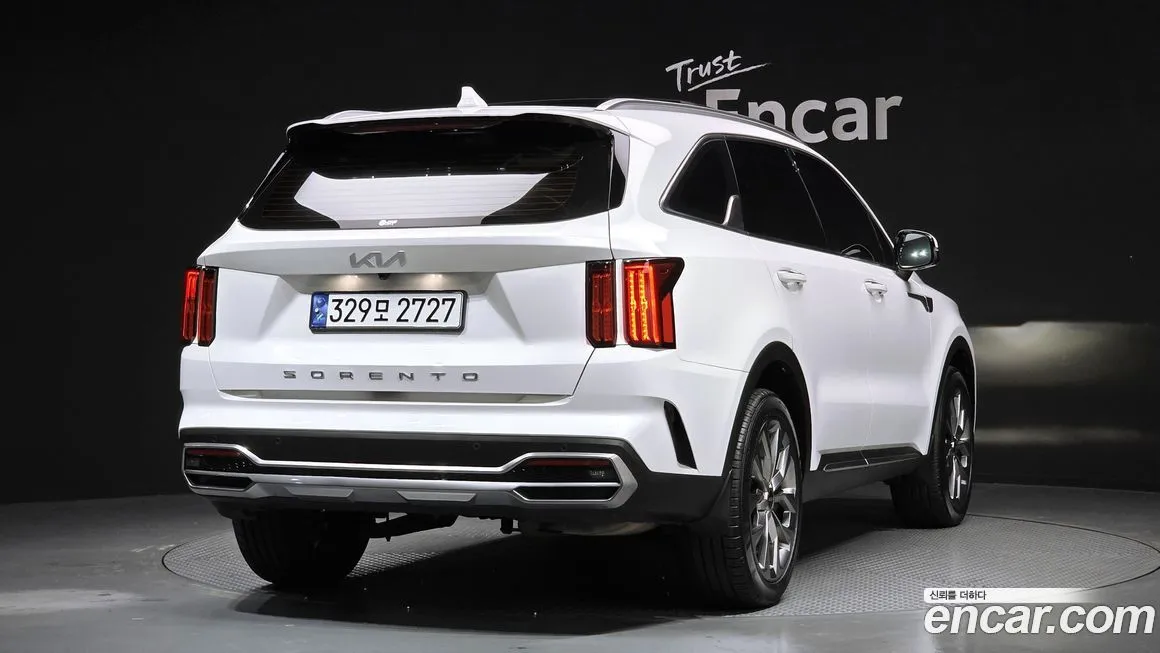 Kia Sorento — фото 5