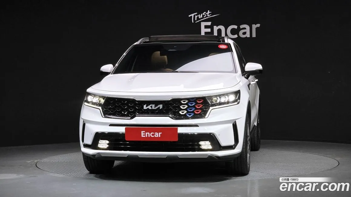 Kia Sorento — фото 9