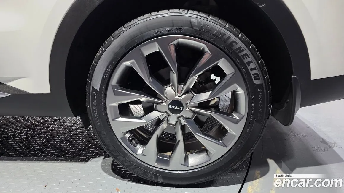 Kia Sorento — фото 7