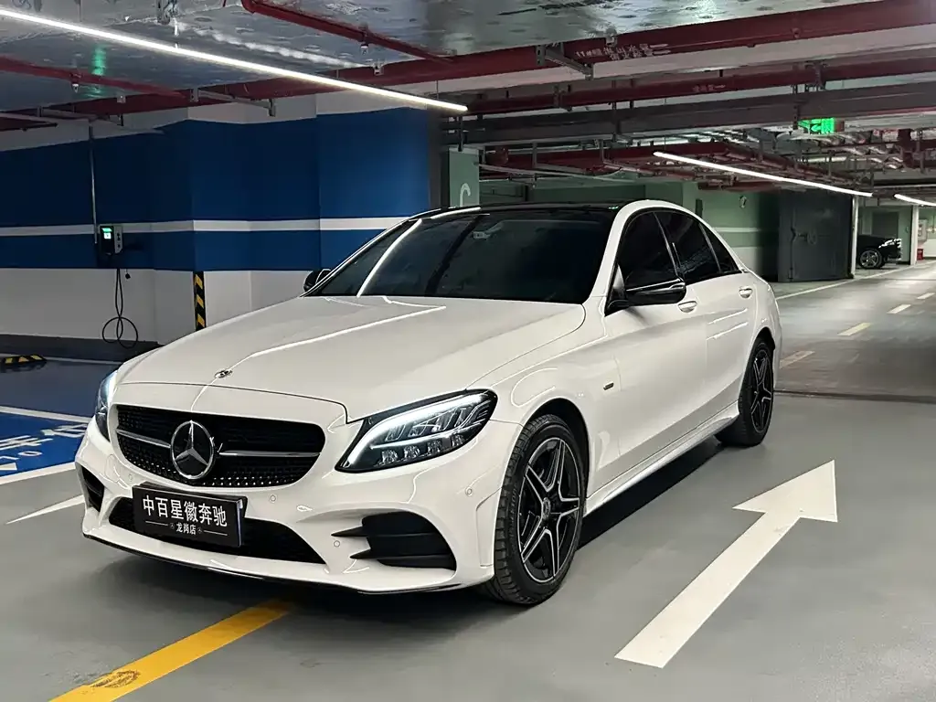 Mercedes-Benz C-Class — фото 1