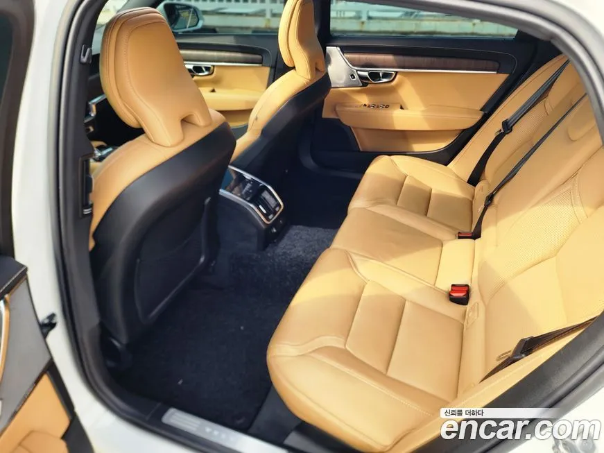 Volvo S90 — фото 10