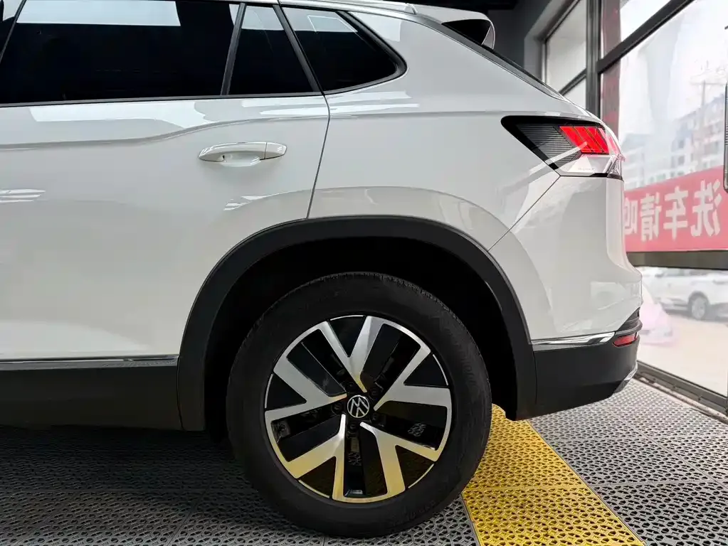 Volkswagen Tayron 2022 из CN, фото 7
