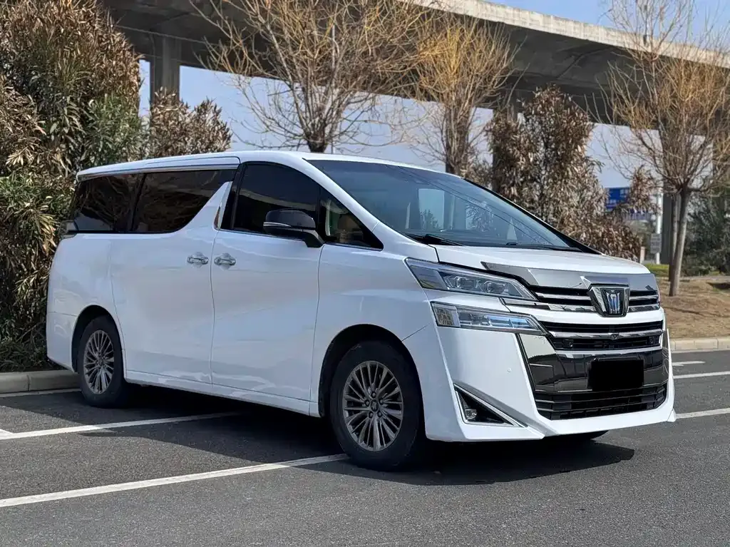 Toyota Alphard 2022 из CN, фото 1