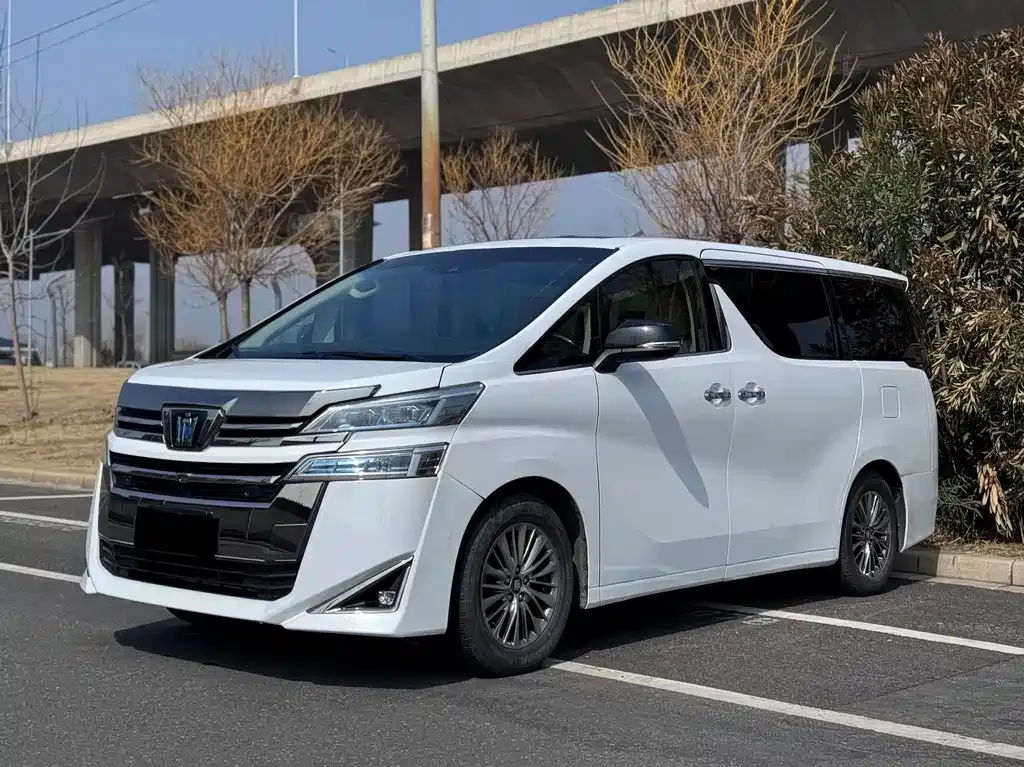 Toyota Alphard 2022 из CN, фото 10