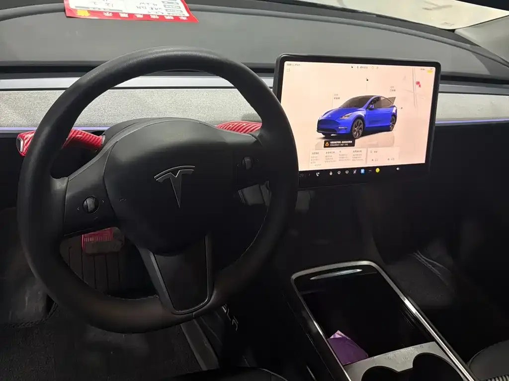Tesla Model Y — фото 4