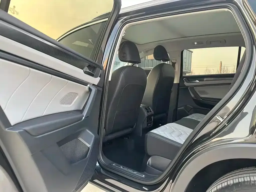 Volkswagen Tayron 2023 из CN, фото 3