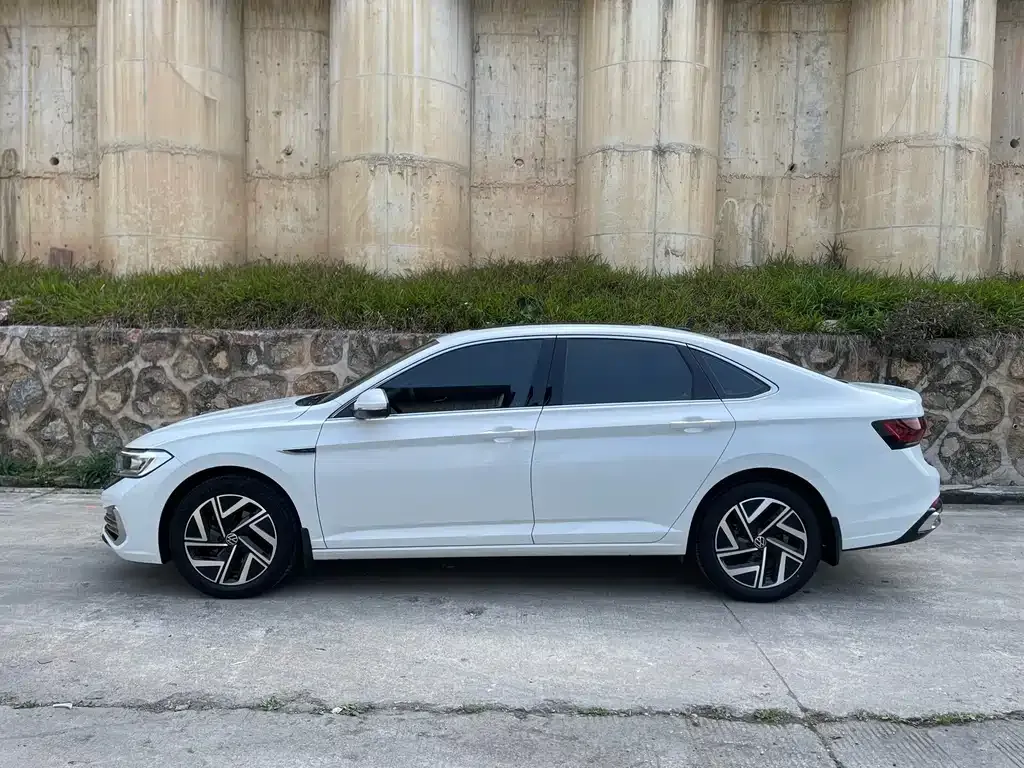 Volkswagen Sagitar 2023 из CN, фото 4