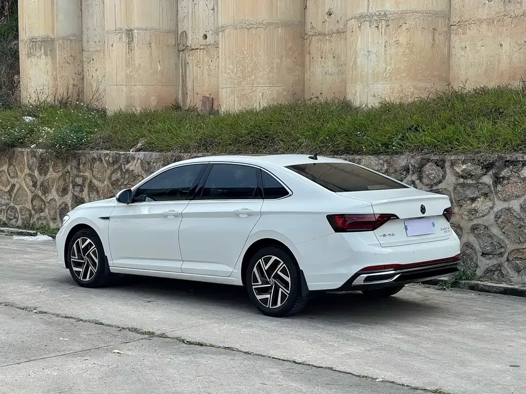 Volkswagen Sagitar 2023 из CN, фото 3