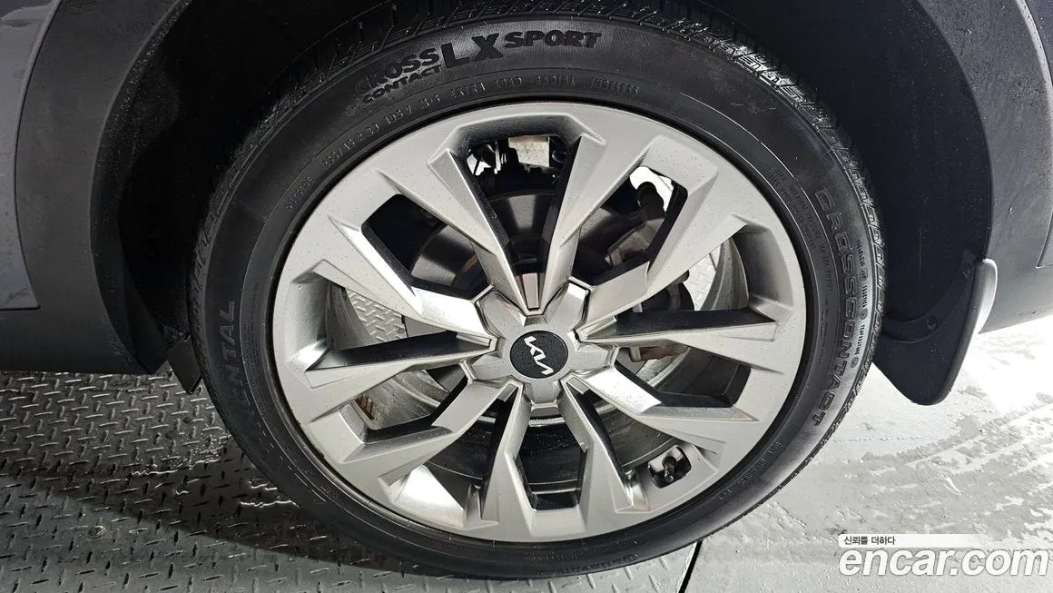 Kia Sorento — фото 7