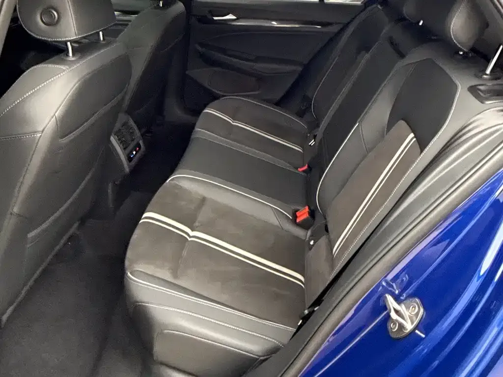 Volkswagen Golf 2021 из CN, фото 8