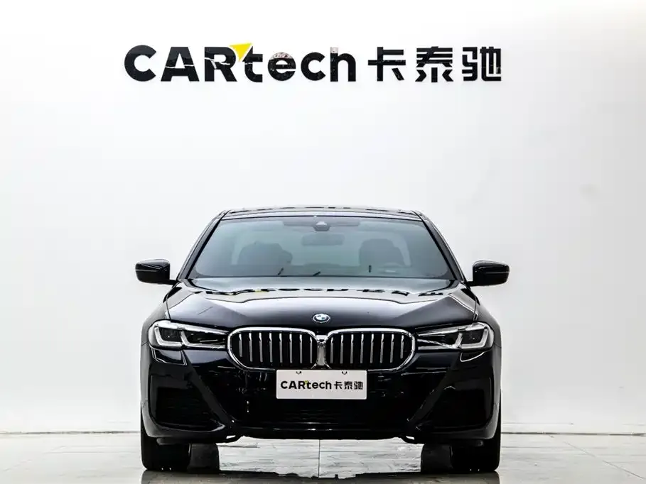 BMW 5 Series — фото 6
