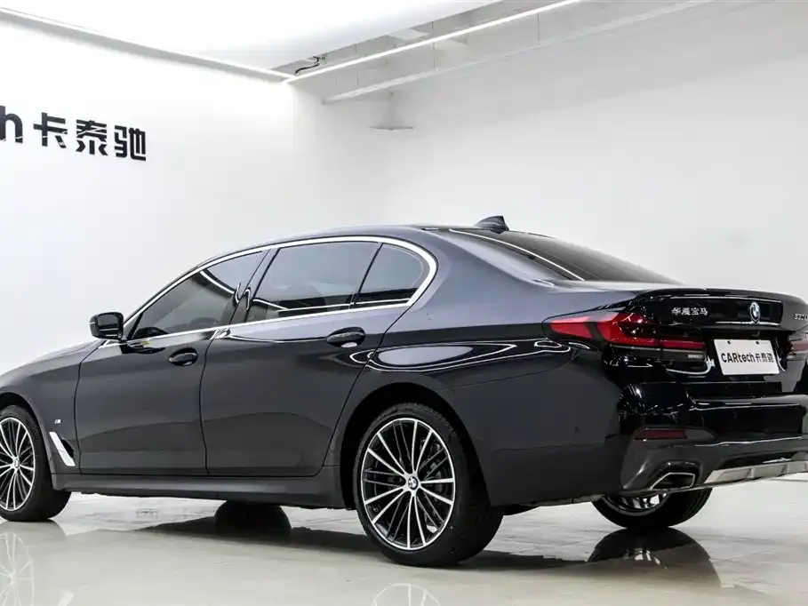 BMW 5 Series — фото 2