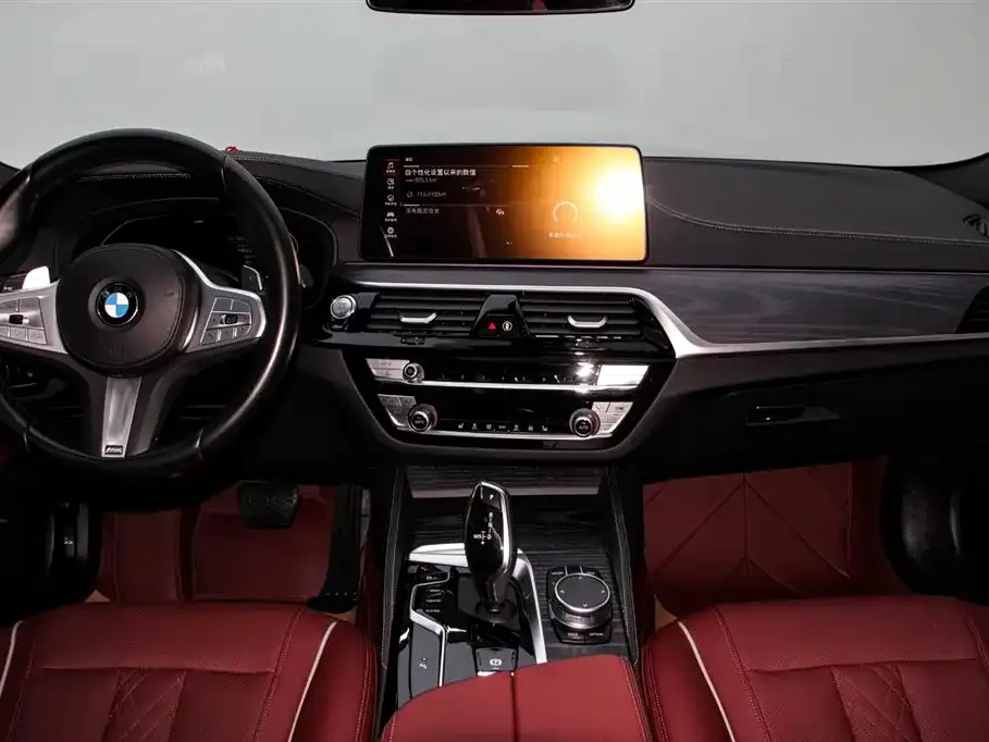 BMW 5 Series — фото 4