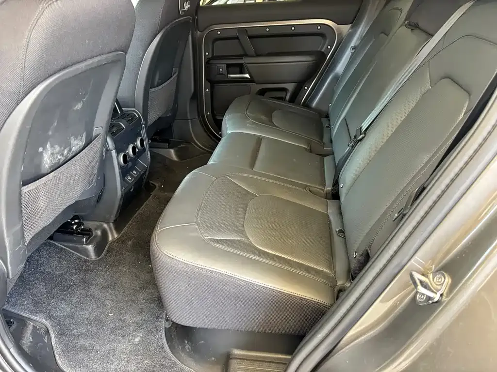Land Rover Defender 2025 из CN, фото 10