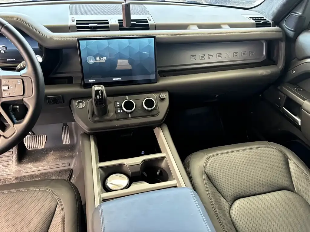 Land Rover Defender 2025 из CN, фото 9