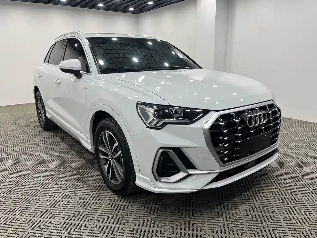 Audi Q3 2022 из CN, фото 1