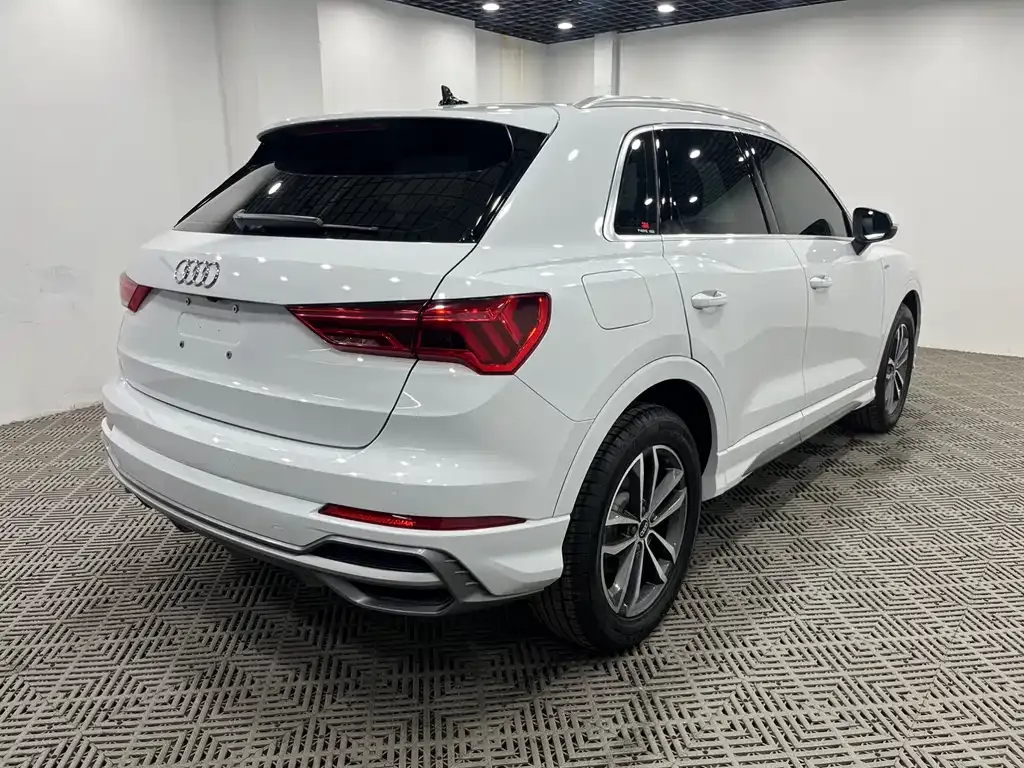 Audi Q3 2022 из CN, фото 6
