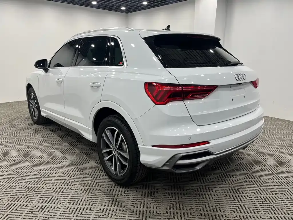 Audi Q3 2022 из CN, фото 5