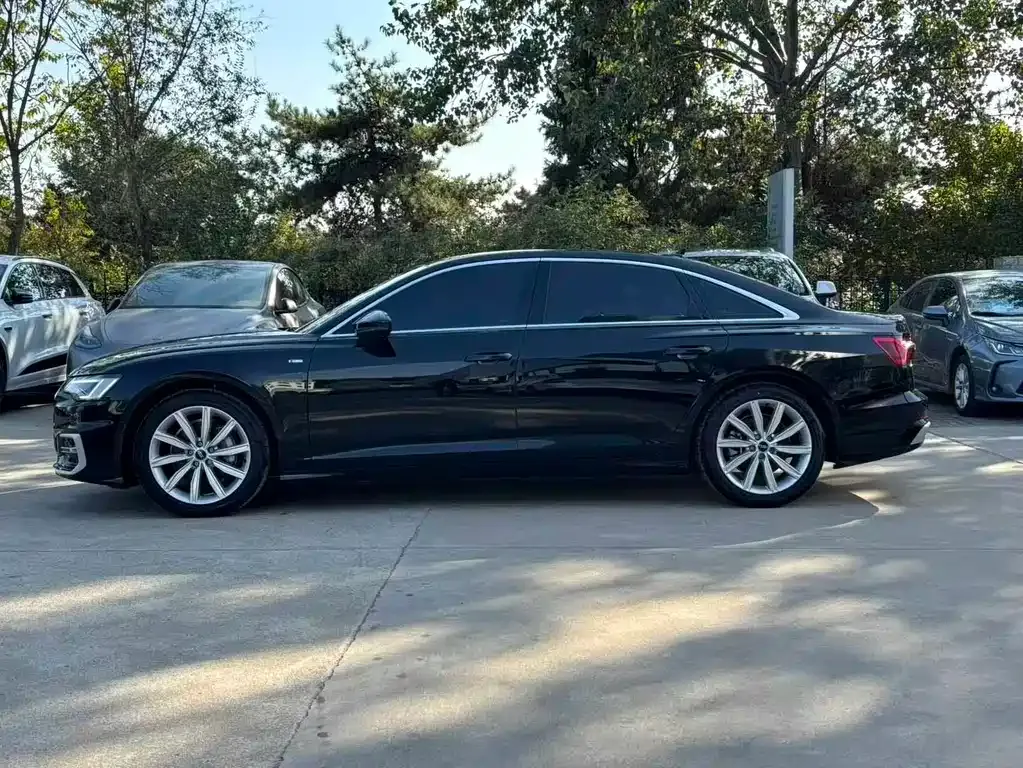 Audi A6L 2024 из CN, фото 10