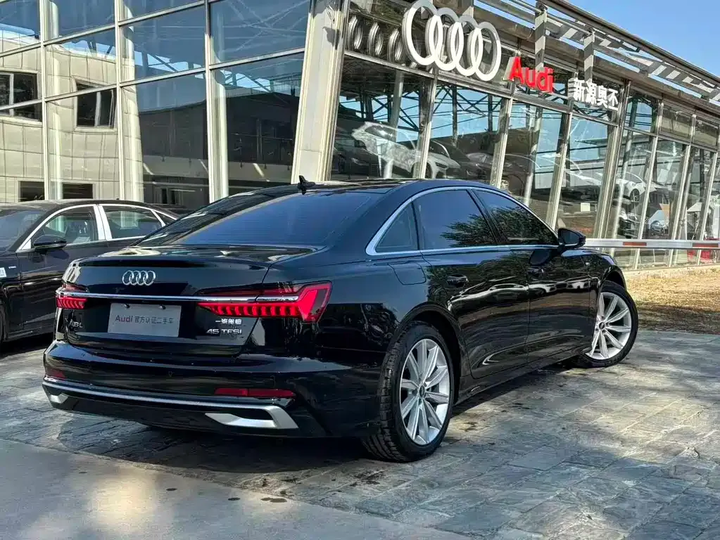 Audi A6L 2024 из CN, фото 7