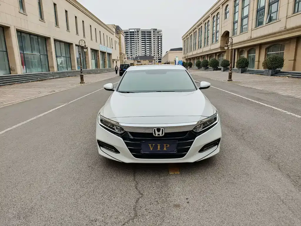 Honda Accord — фото 4