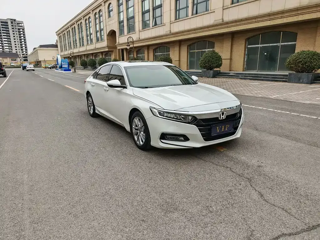 Honda Accord — фото 5