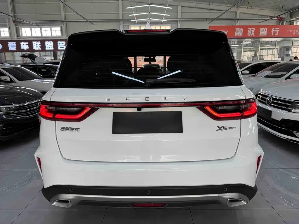 Geely Vision X6 — фото 6